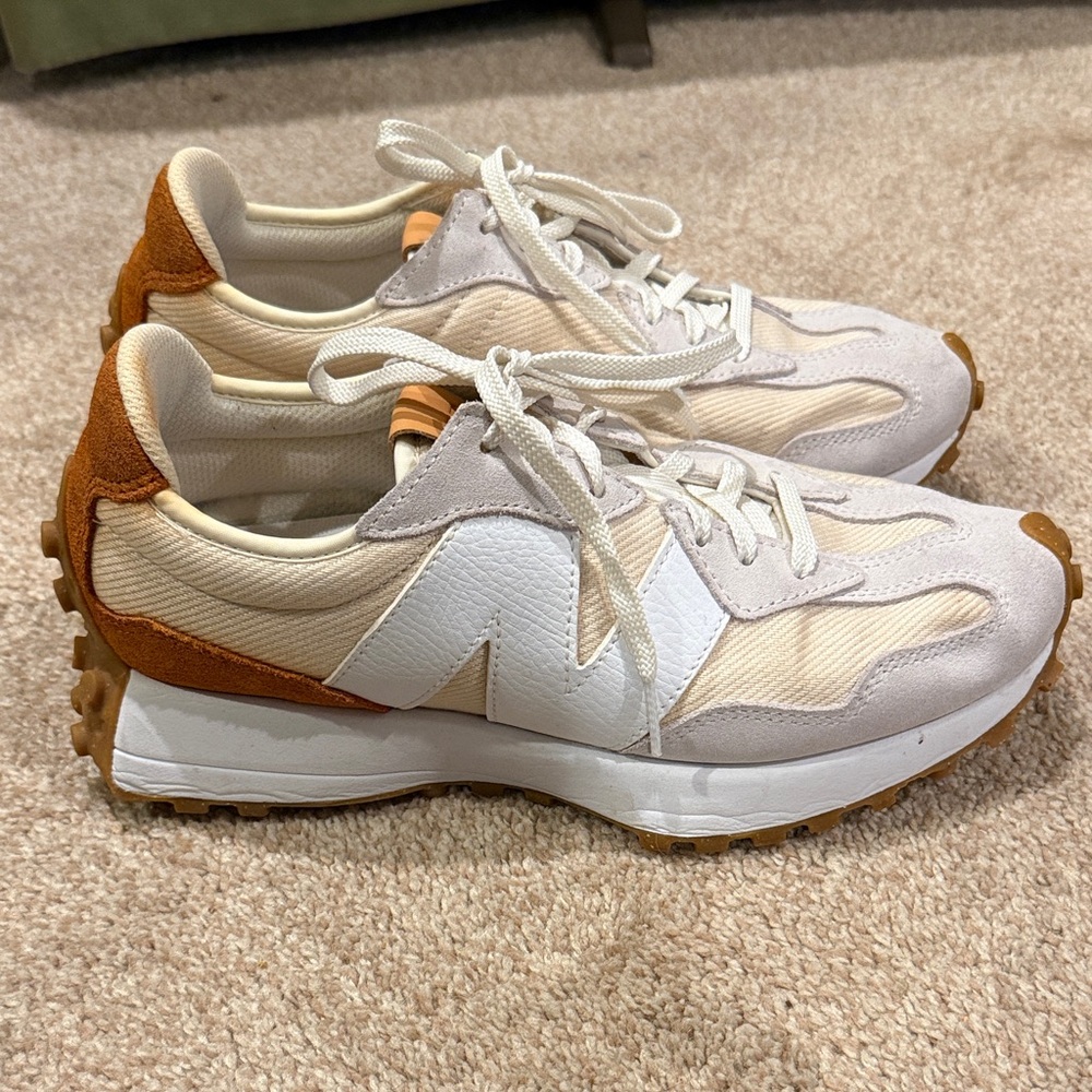 New Balance 327